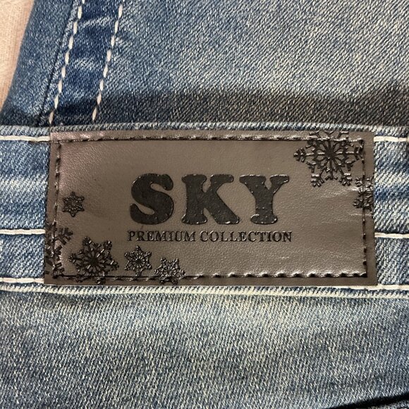 SKY Womens Size 13/14 Blue Super Soft Flare Jeans With Rhinestone Pocket Detail - Picture 4 of 12